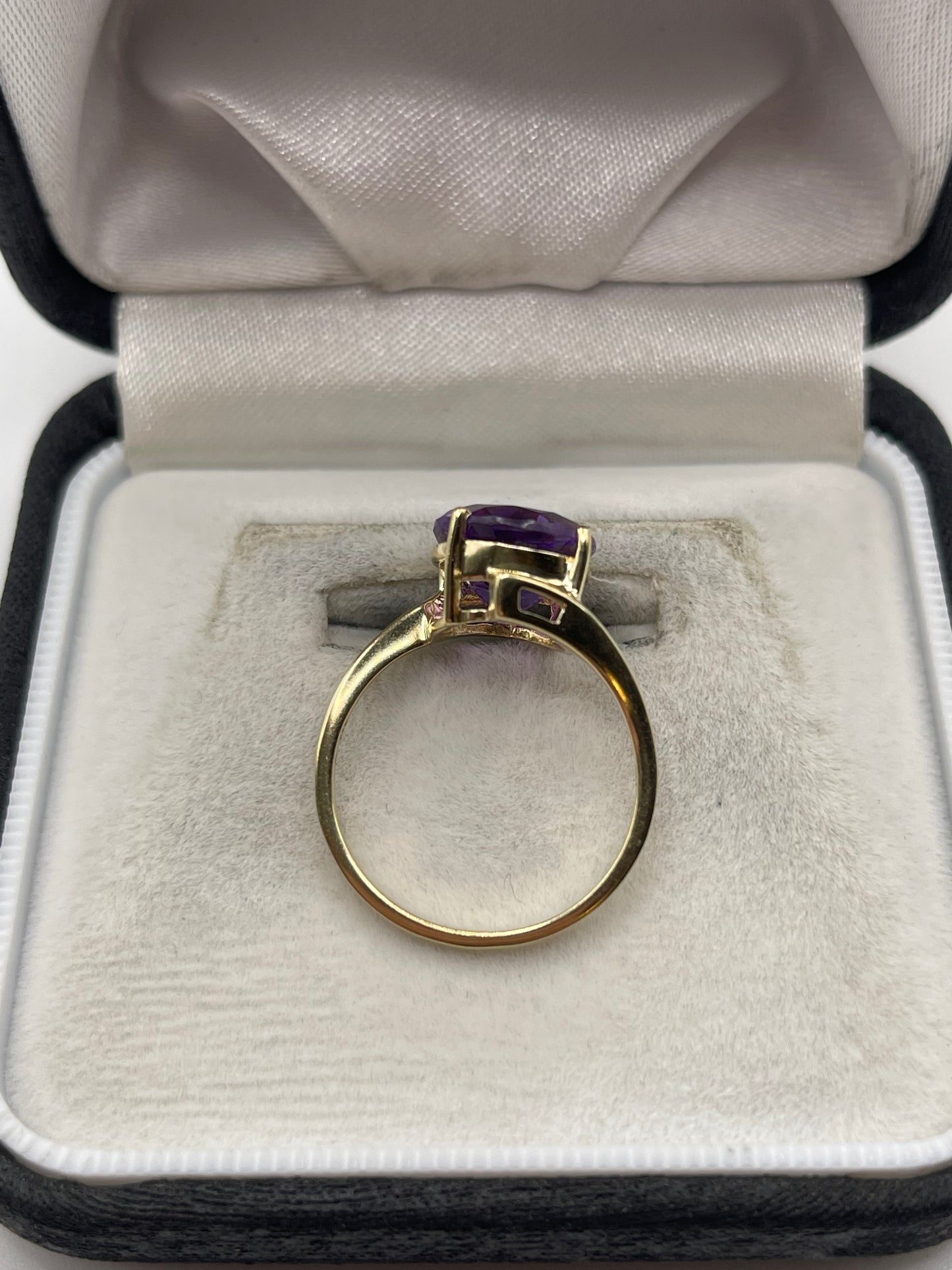9ct gold amethyst ring