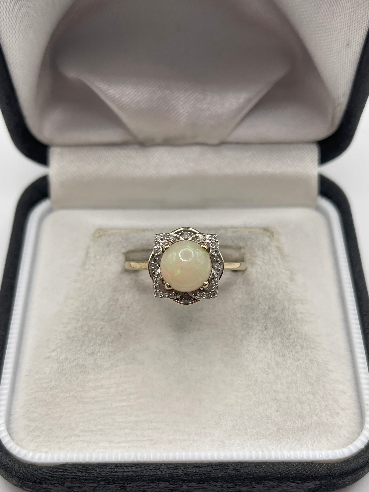 9ct gold opal and diamond ring