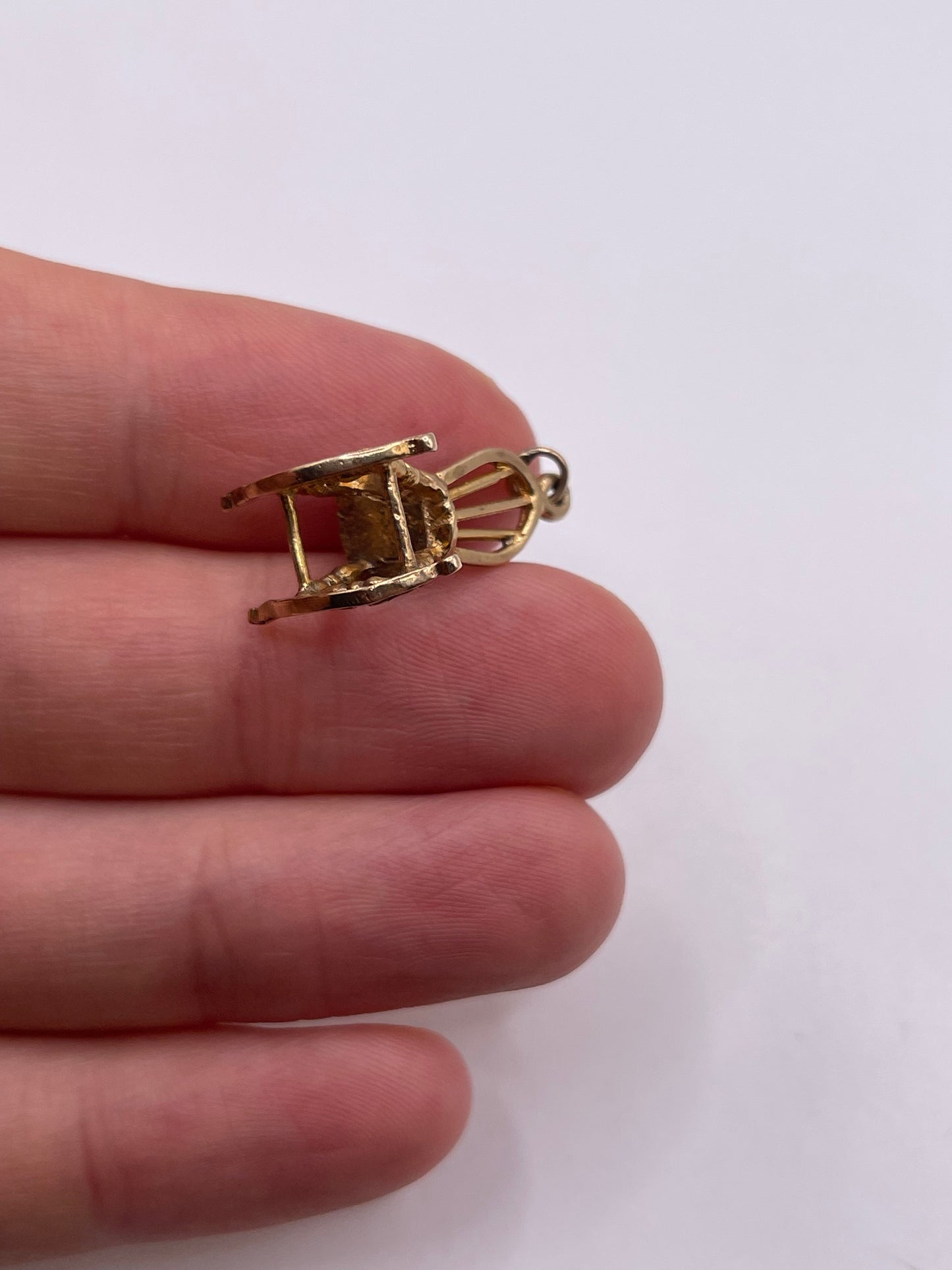 9ct gold rocking chair charm