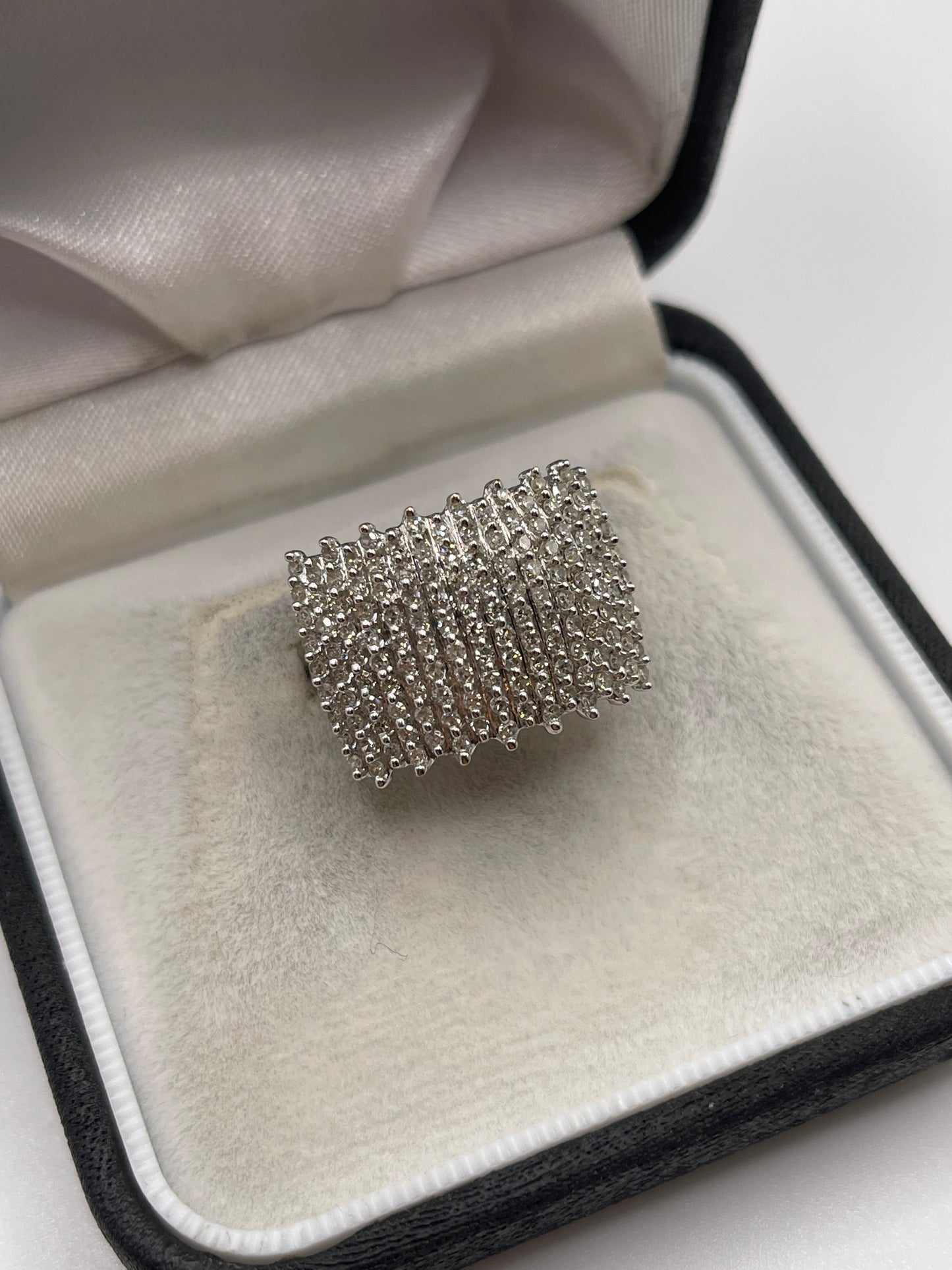 9ct gold diamond cluster ring
