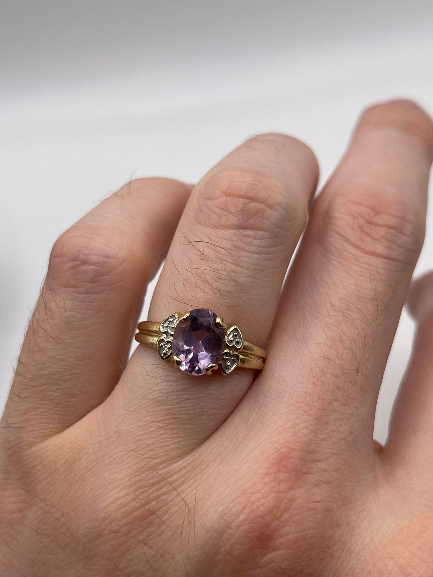9ct gold amethyst and diamond ring