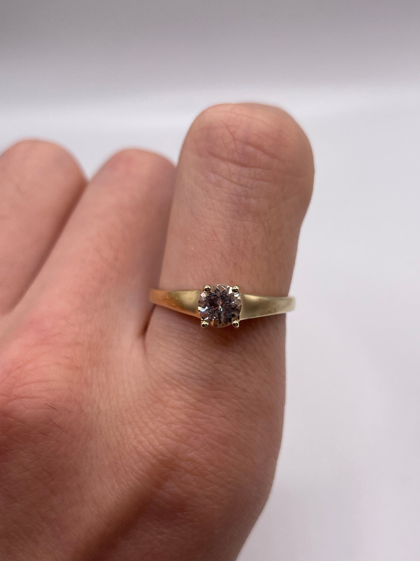 9ct gold morganite ring