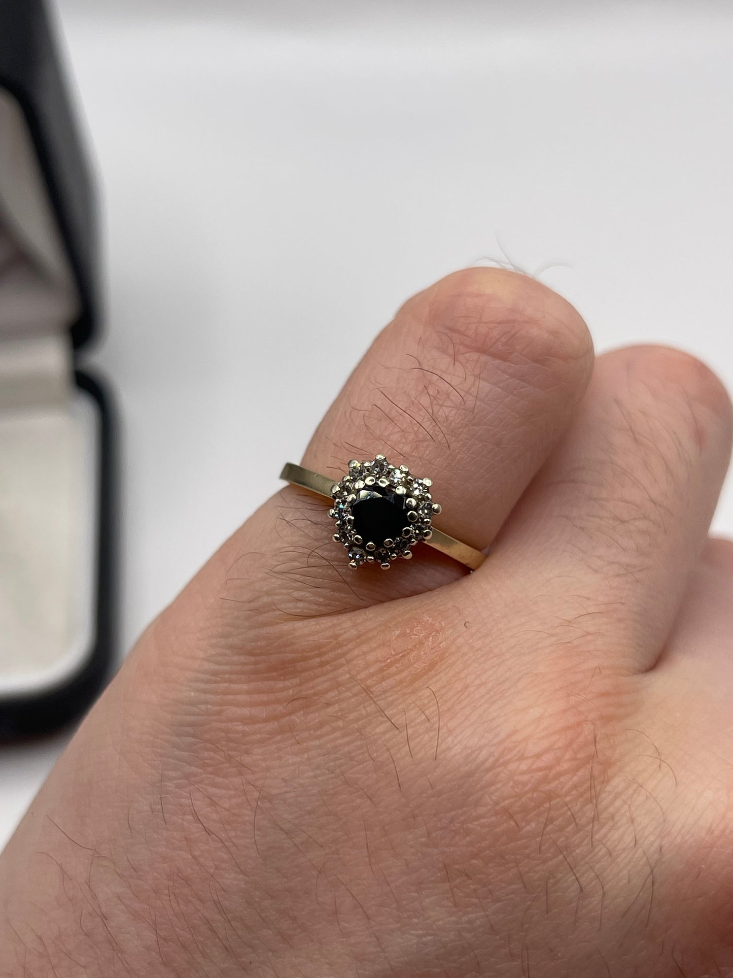 9ct gold sapphire and diamond ring