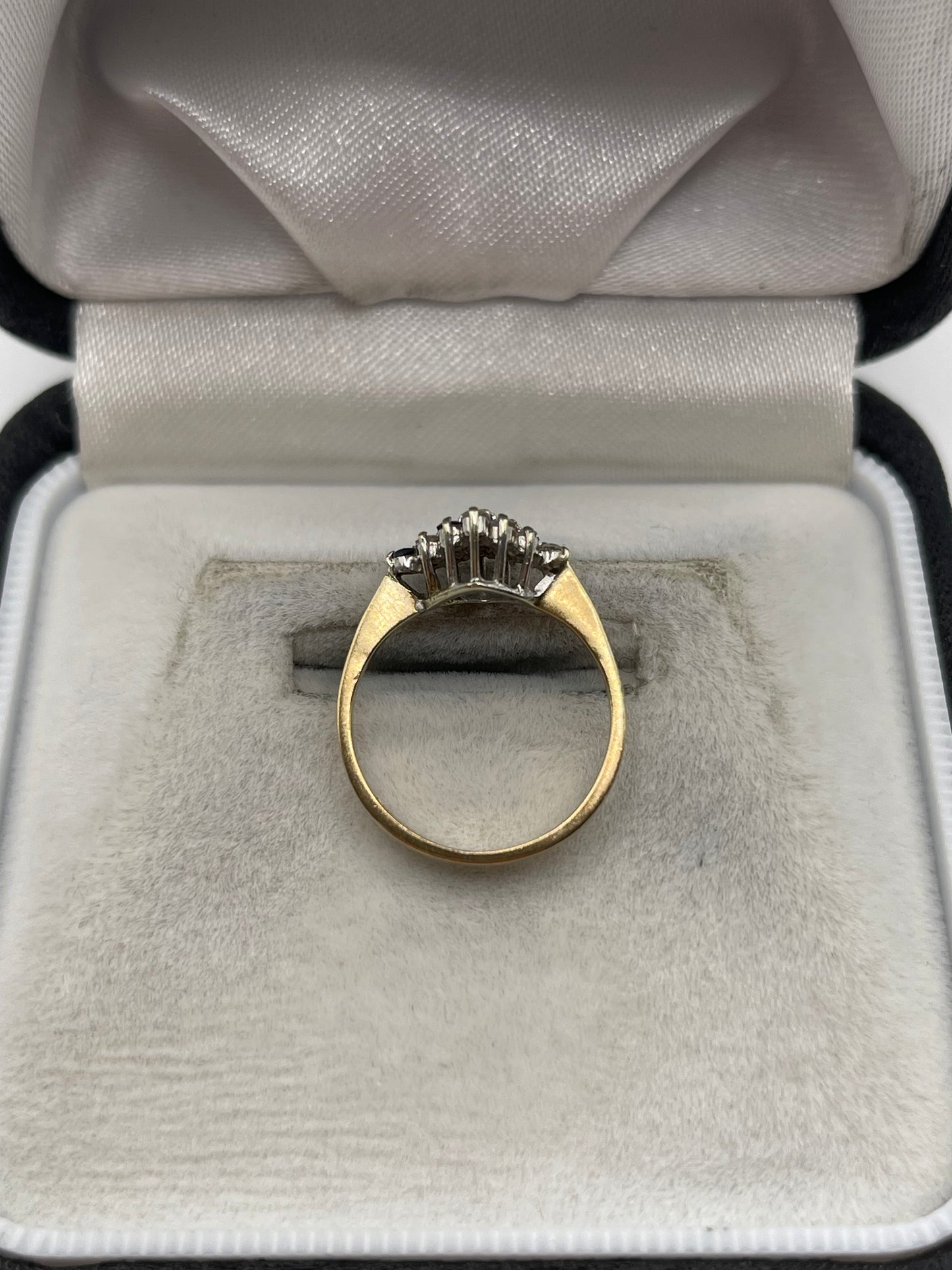9ct gold sapphire and diamond ring