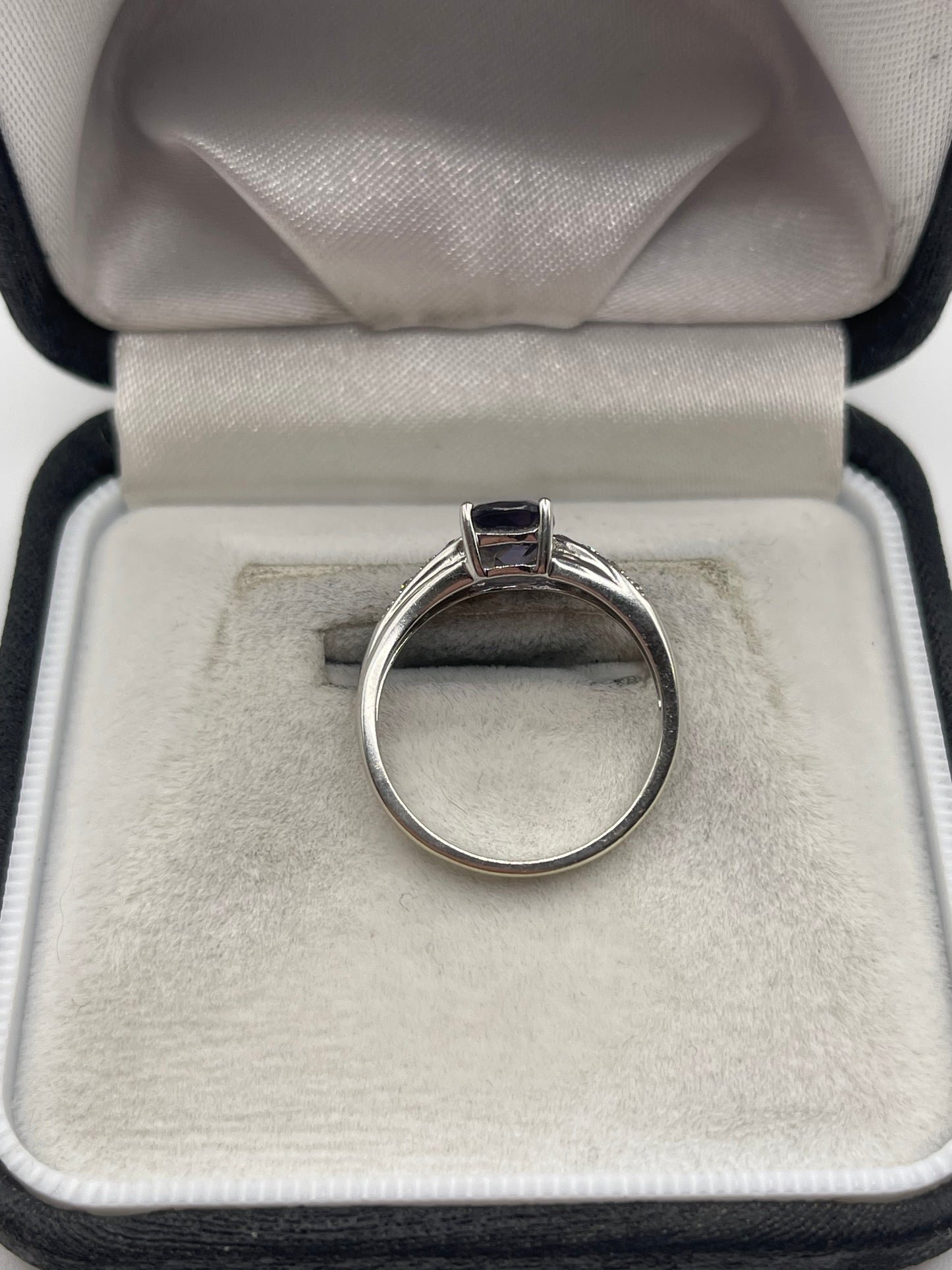 9ct white blueberry quartz and diamond ring