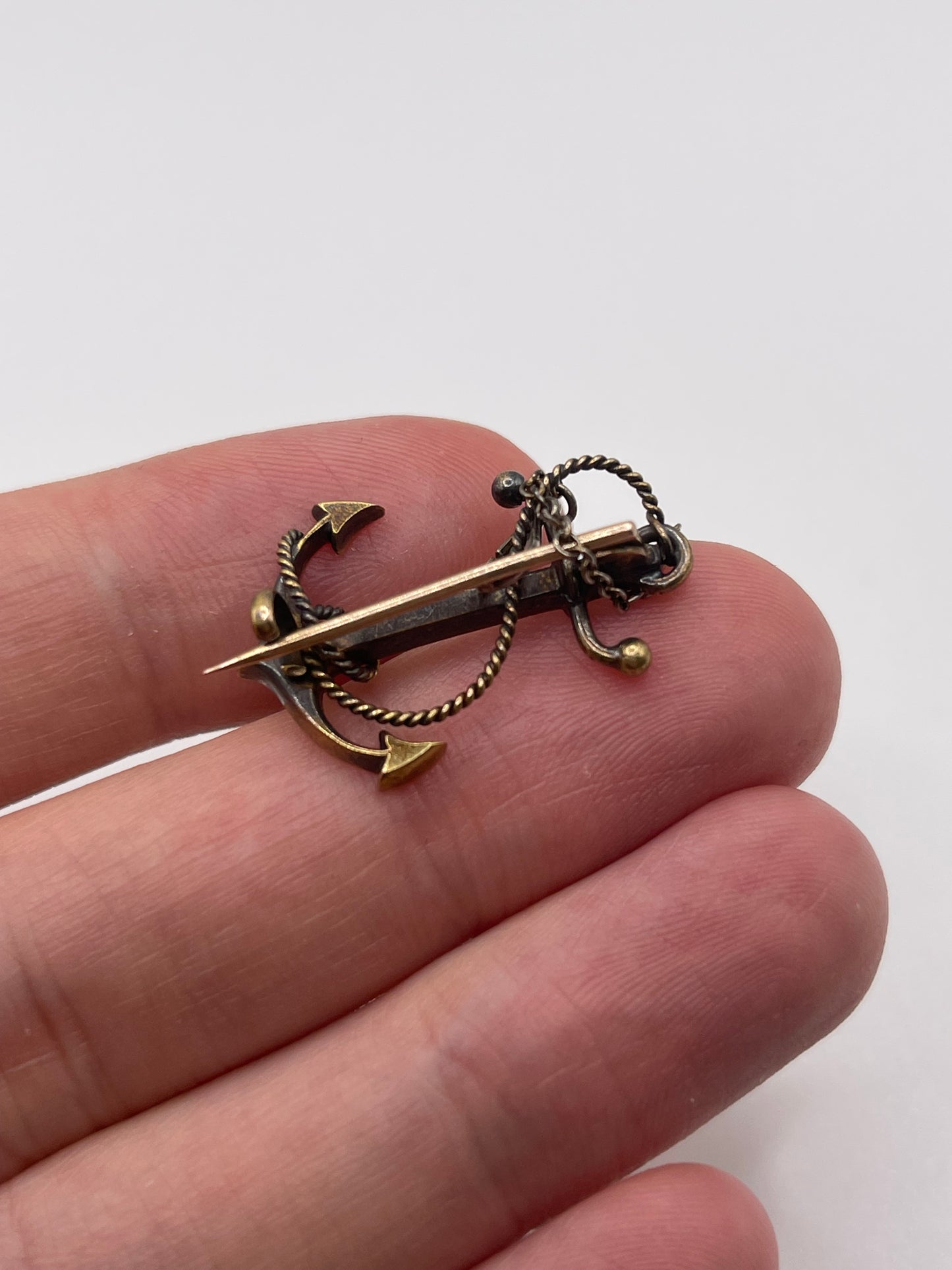 Antique 15ct gold pearl anchor brooch