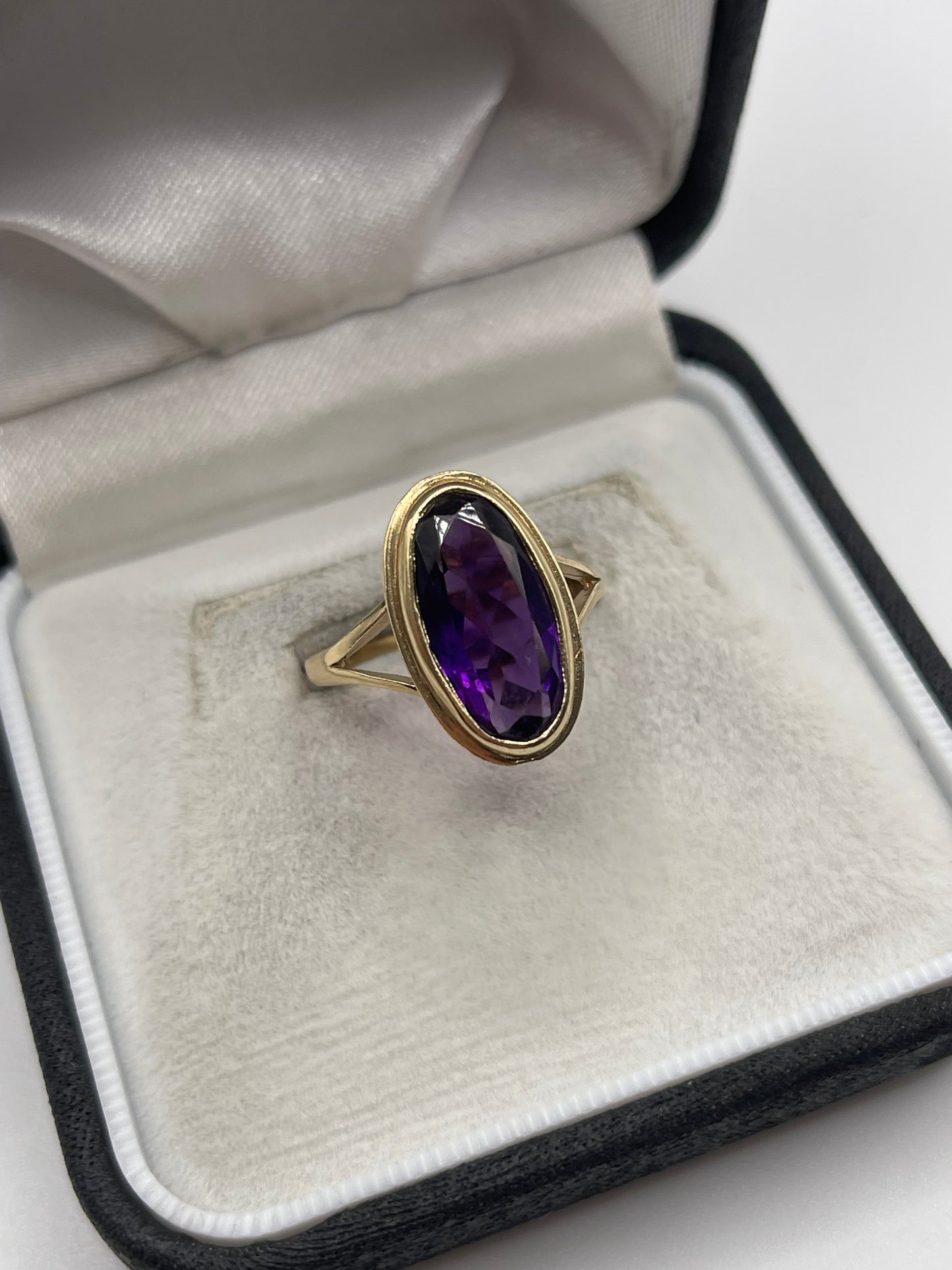 9ct gold amethyst ring