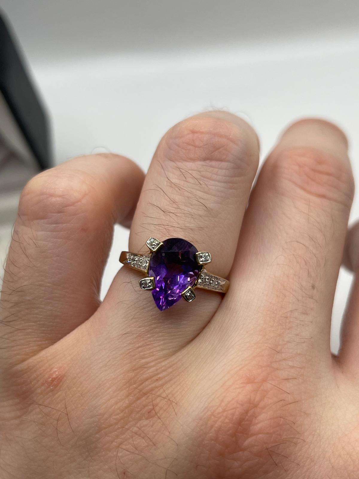 9ct gold amethyst and diamond ring