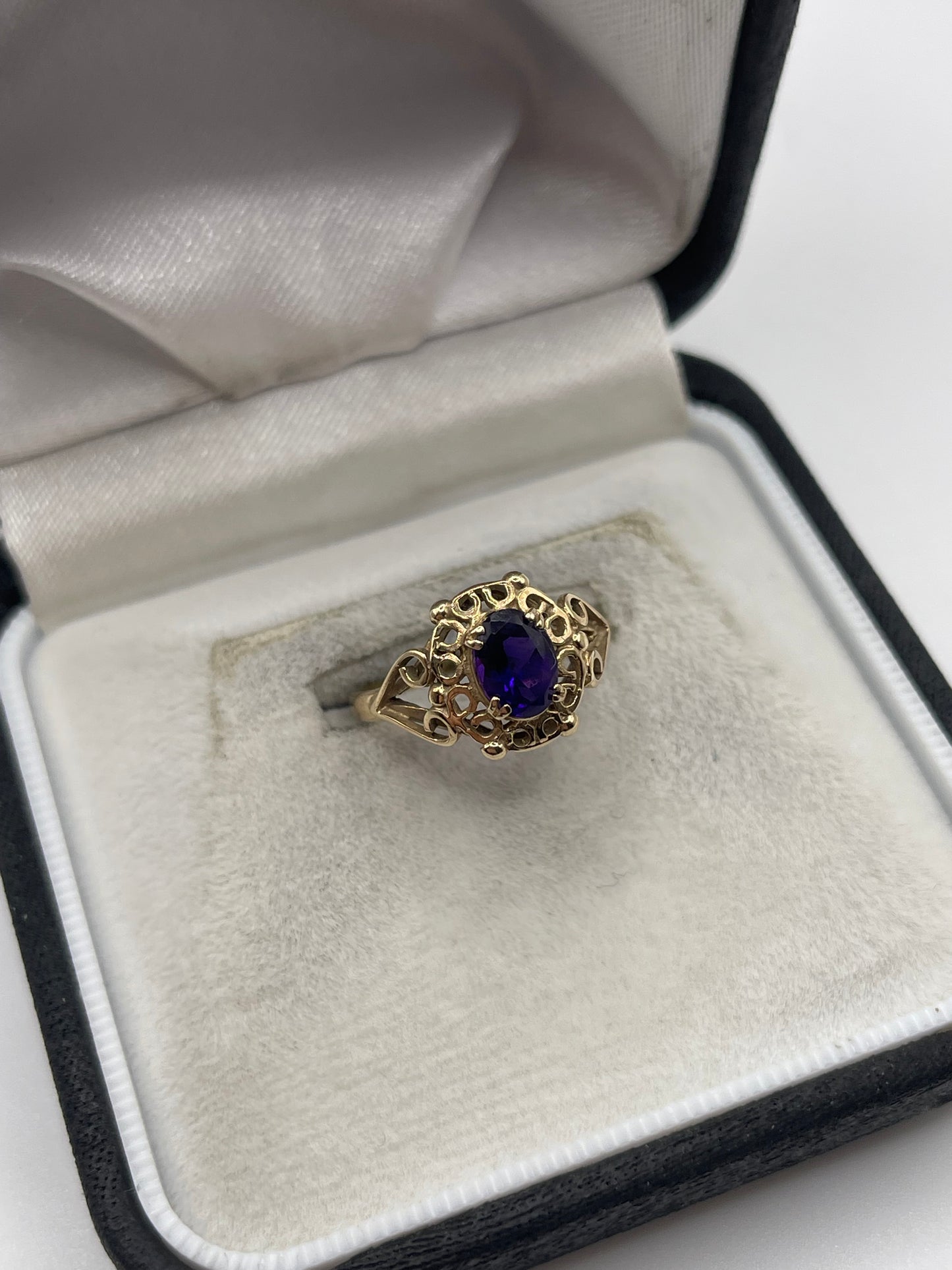 9ct gold amethyst ring
