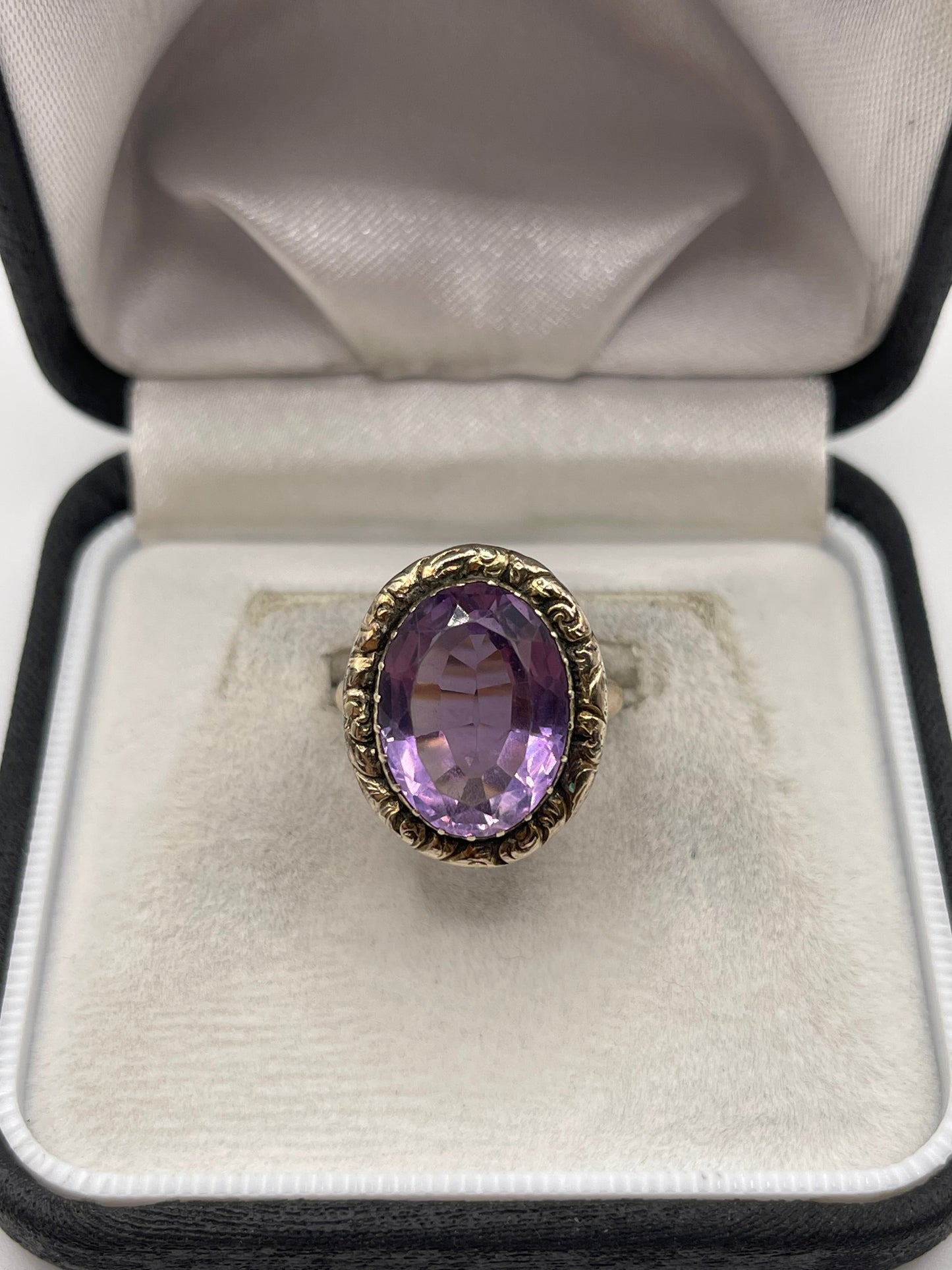 Antique 14ct gold amethyst ring