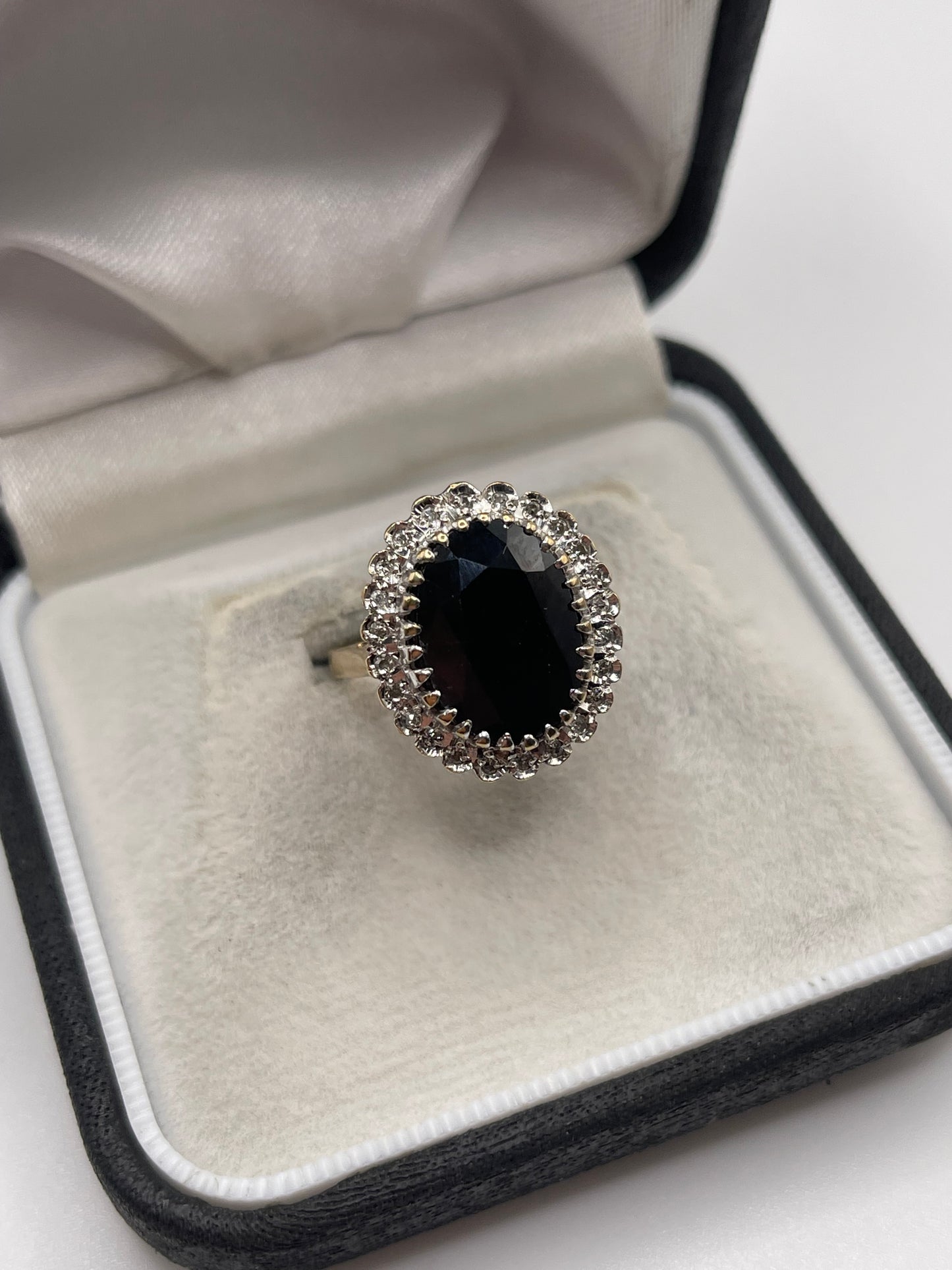9ct gold sapphire and diamond ring