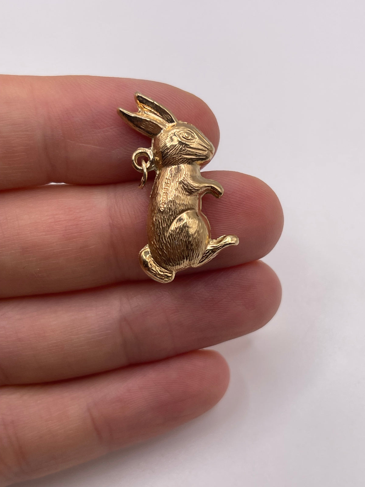 9ct gold bunny charm