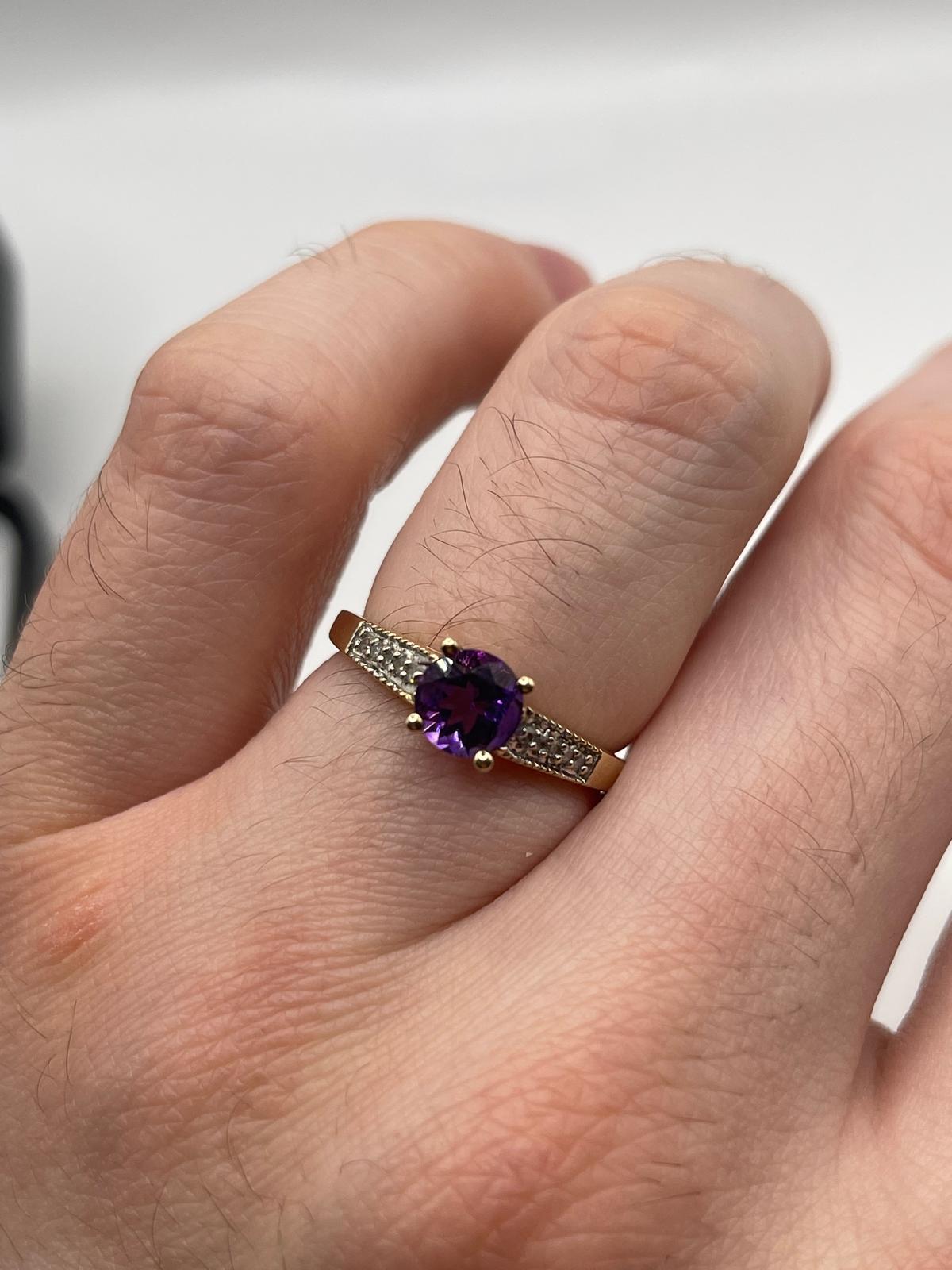 9ct gold amethyst and diamond ring