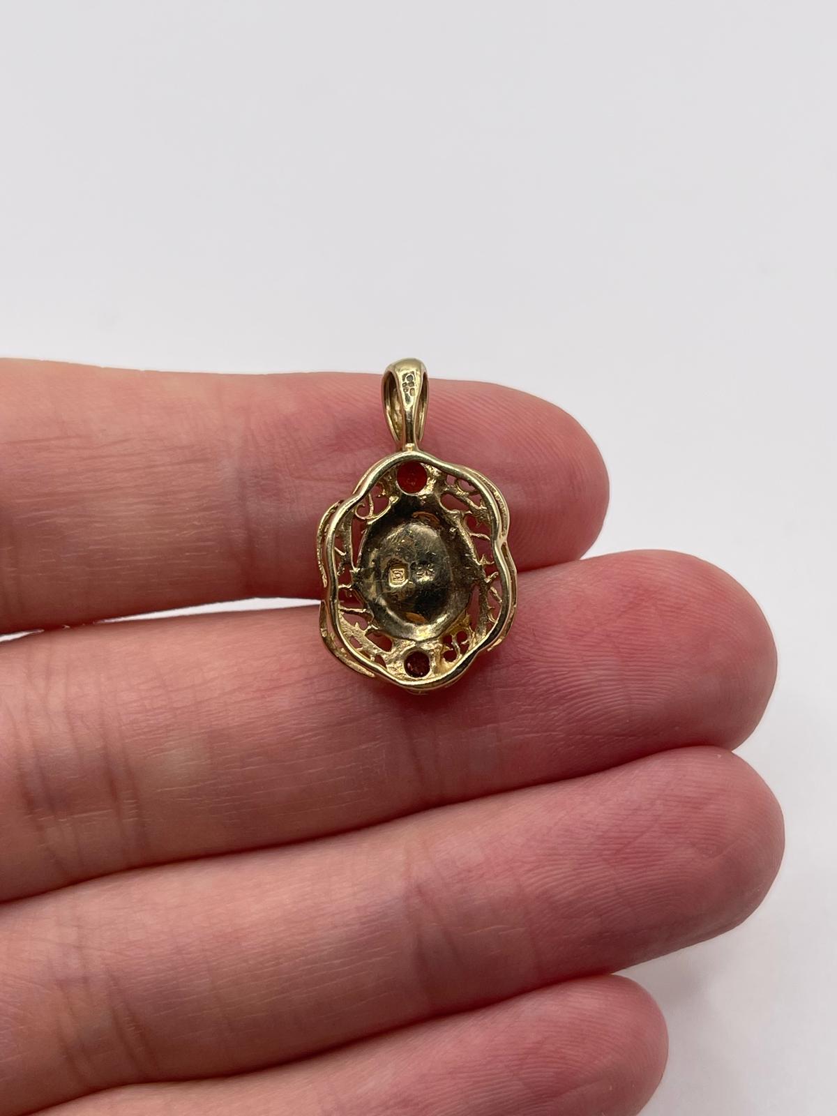 9ct gold opal and garnet pendant