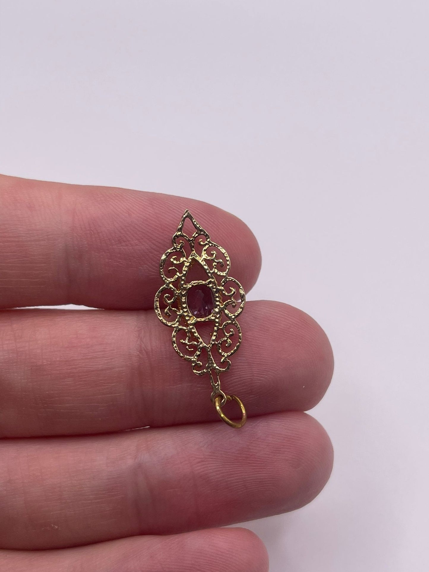 9ct gold amethyst pendant