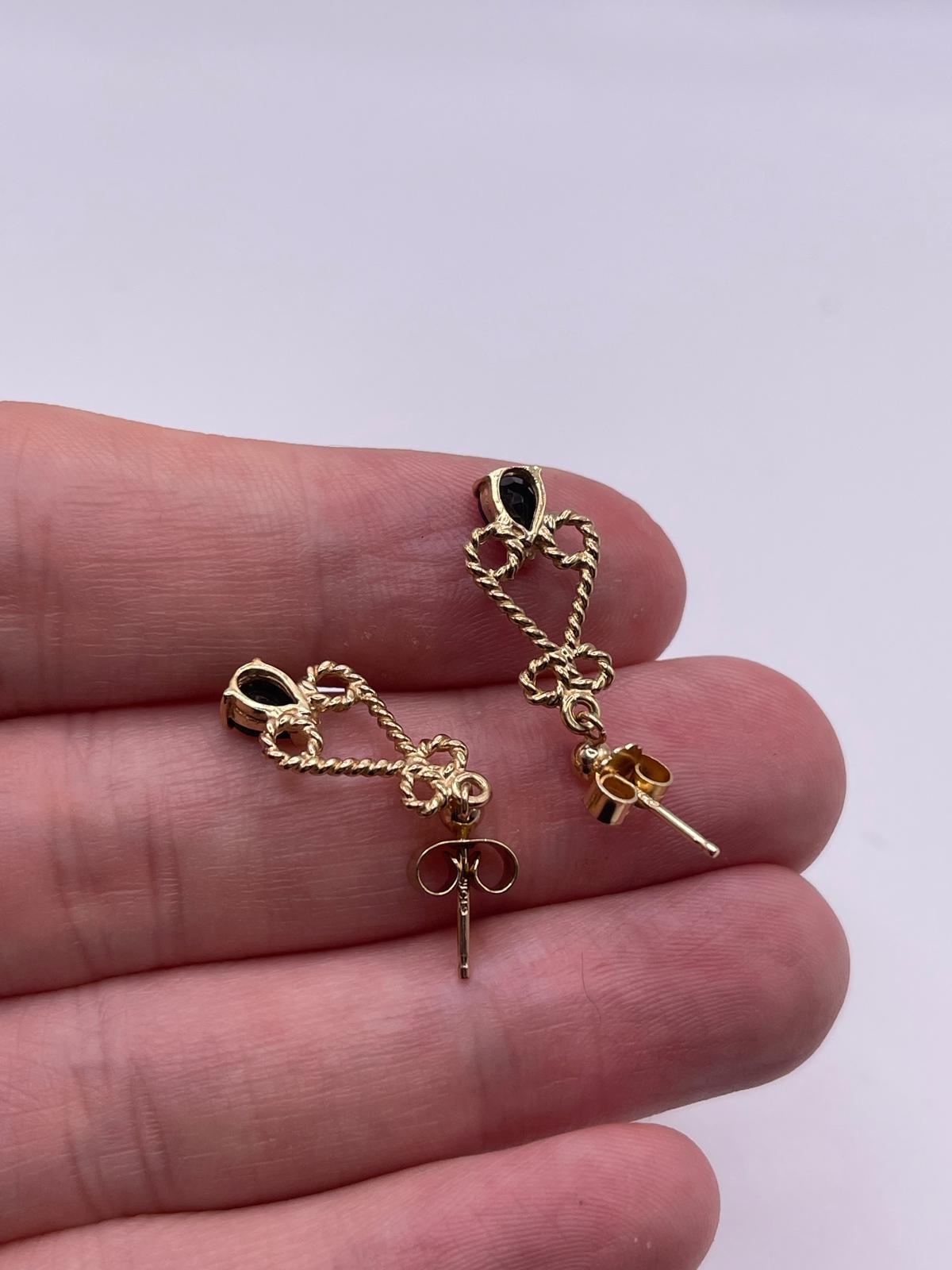 9ct gold sapphire earrings