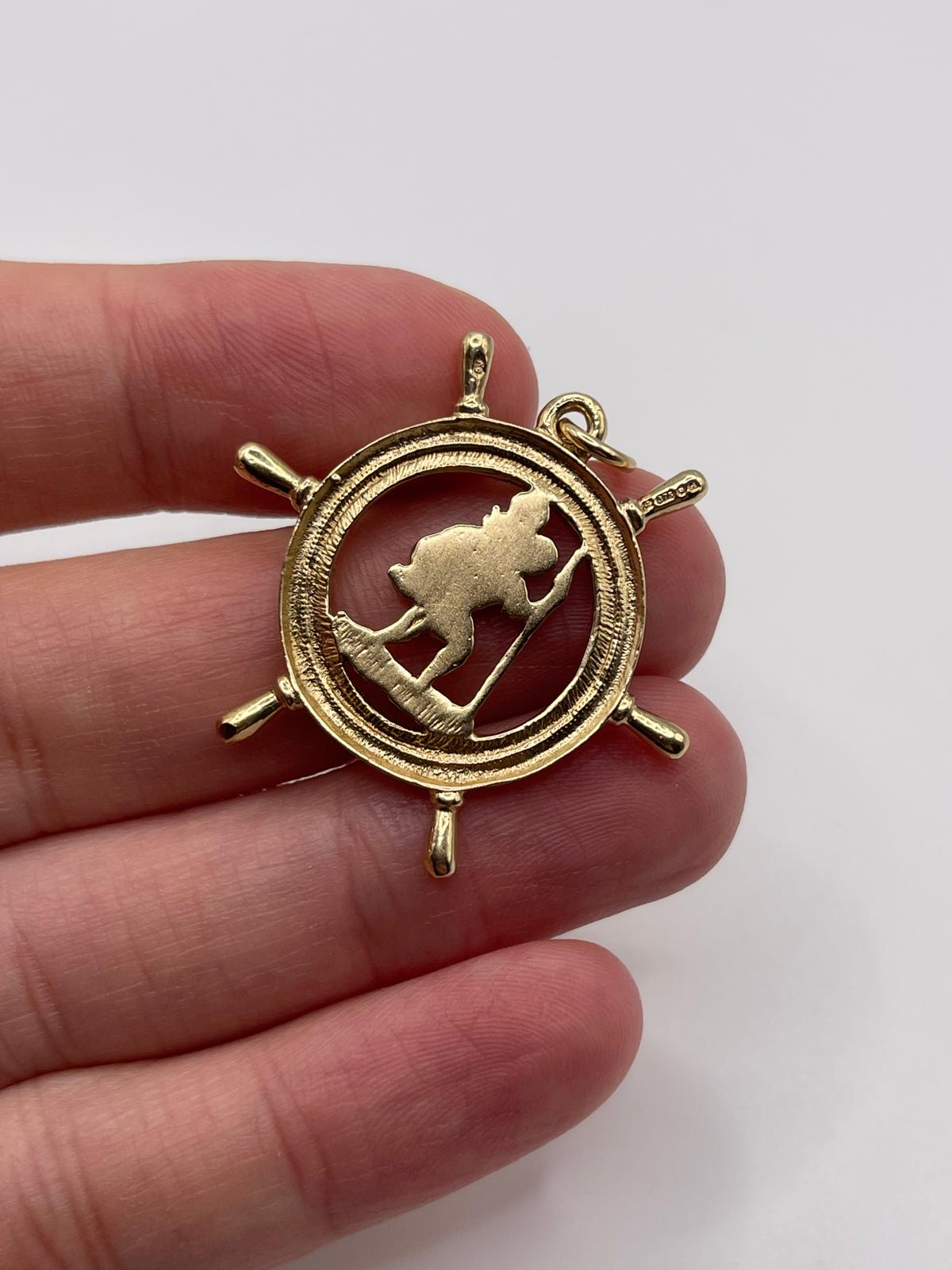 9ct gold st christopher pendant