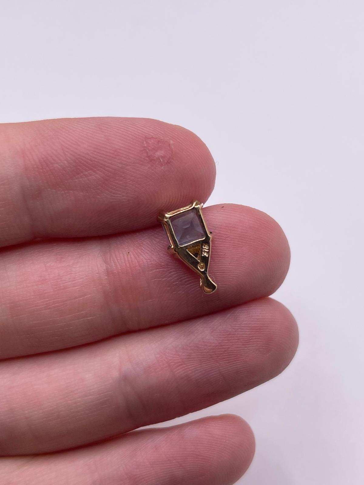 9ct gold topaz and diamond pendant