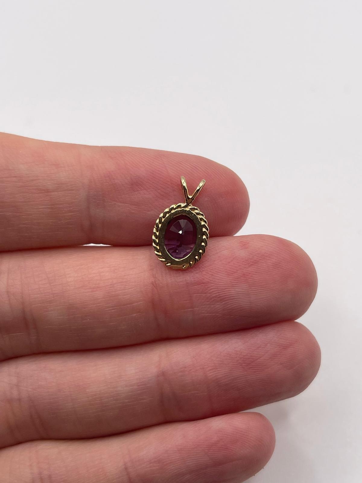 9ct gold amethyst pendant