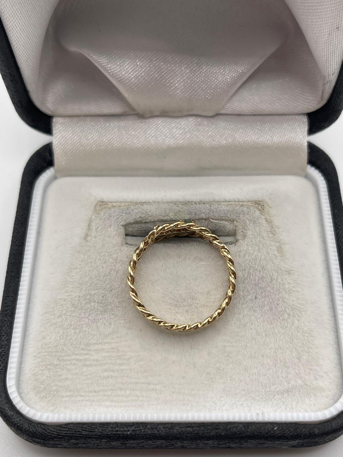 9ct gold emerald ring