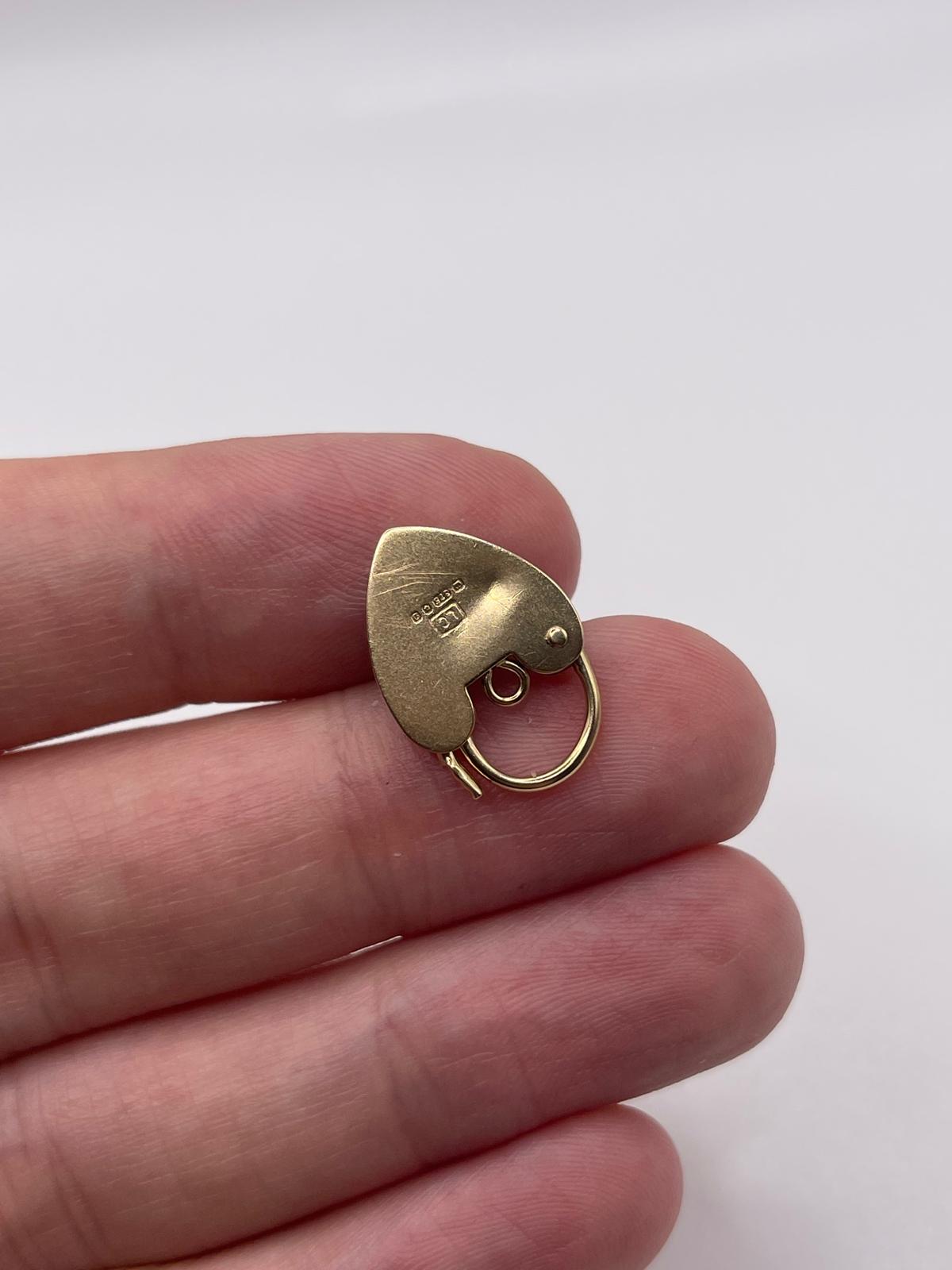 9ct gold padlock 90