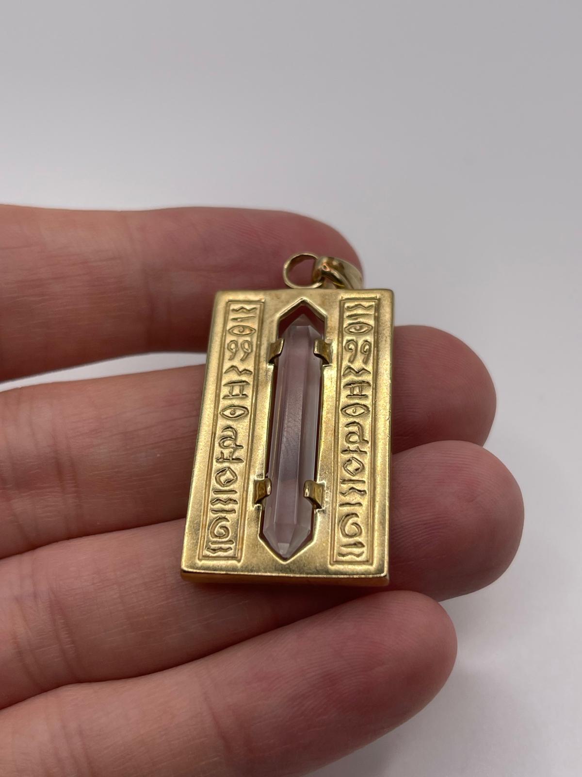 9ct gold crystal pendant
