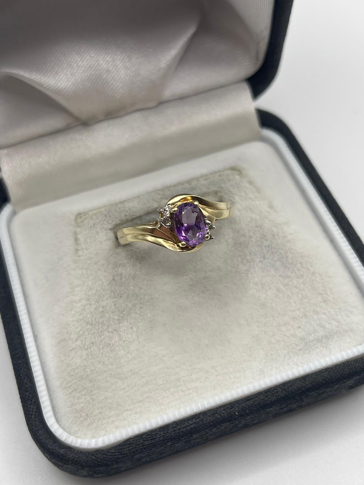 9ct gold amethyst and diamond ring