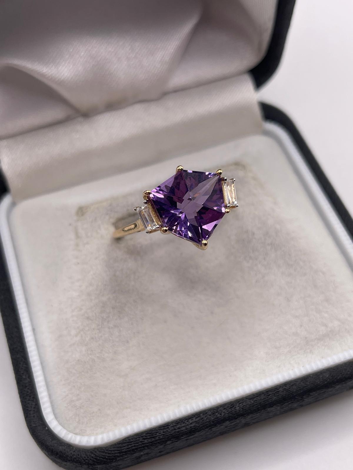 9ct gold amethyst and zircon ring