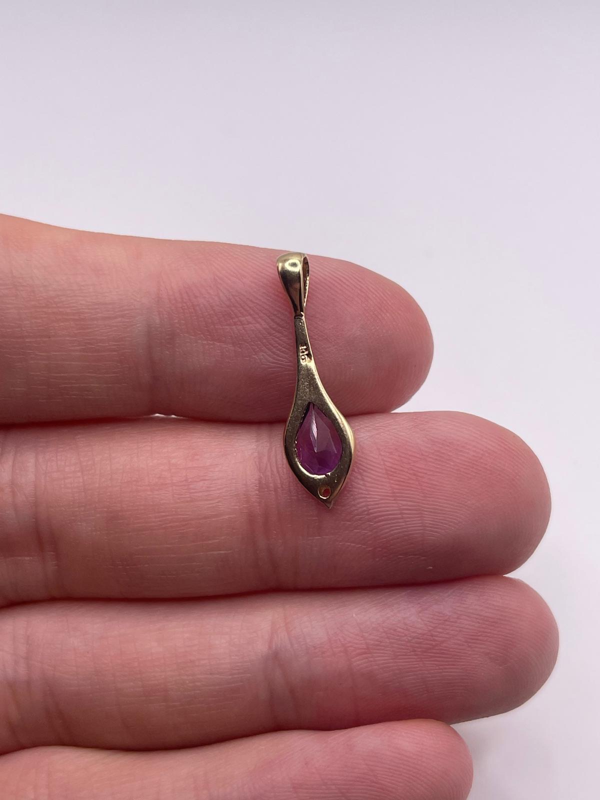 9ct gold amethyst and diamond pendant