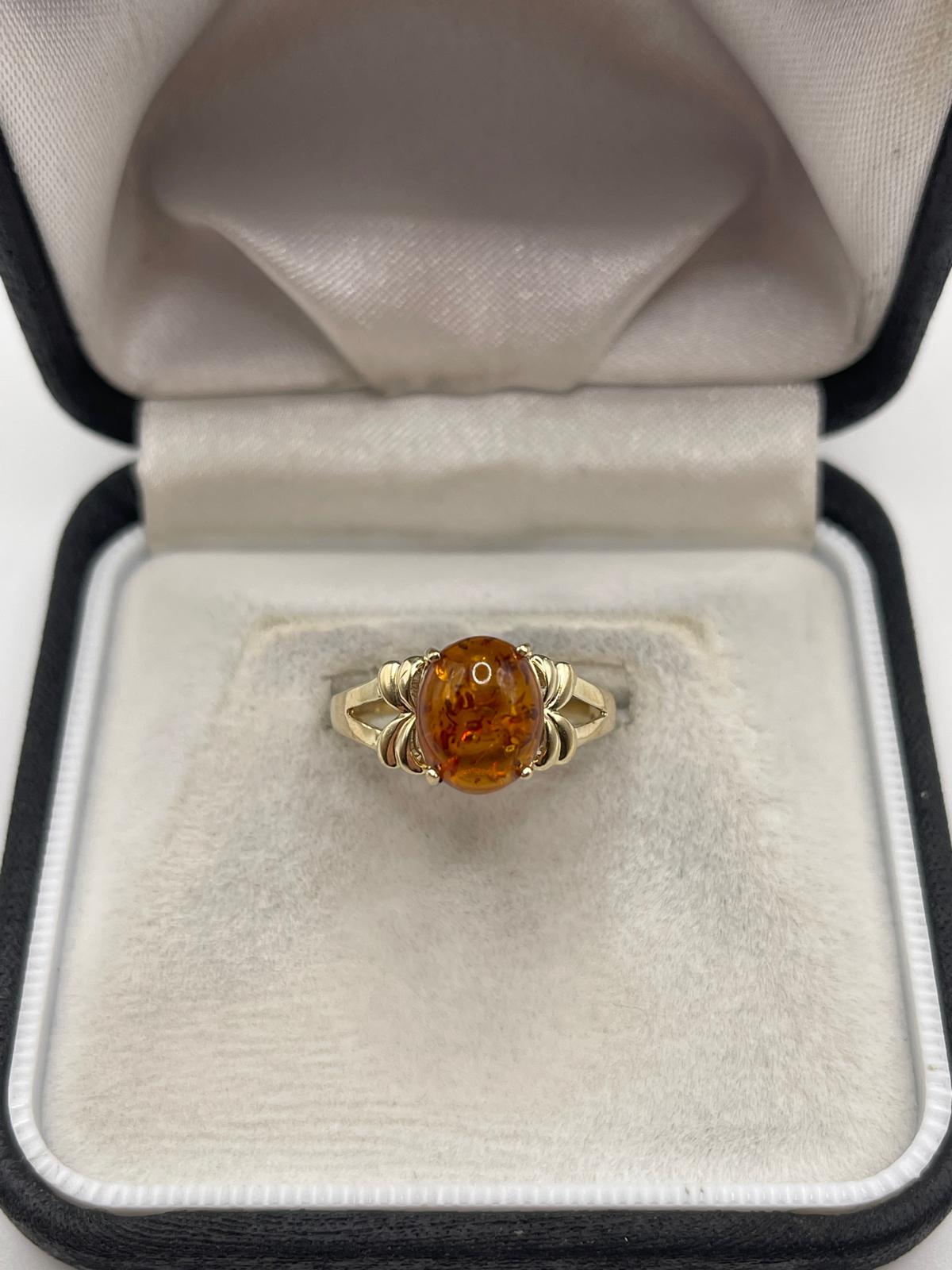 9ct gold amber ring