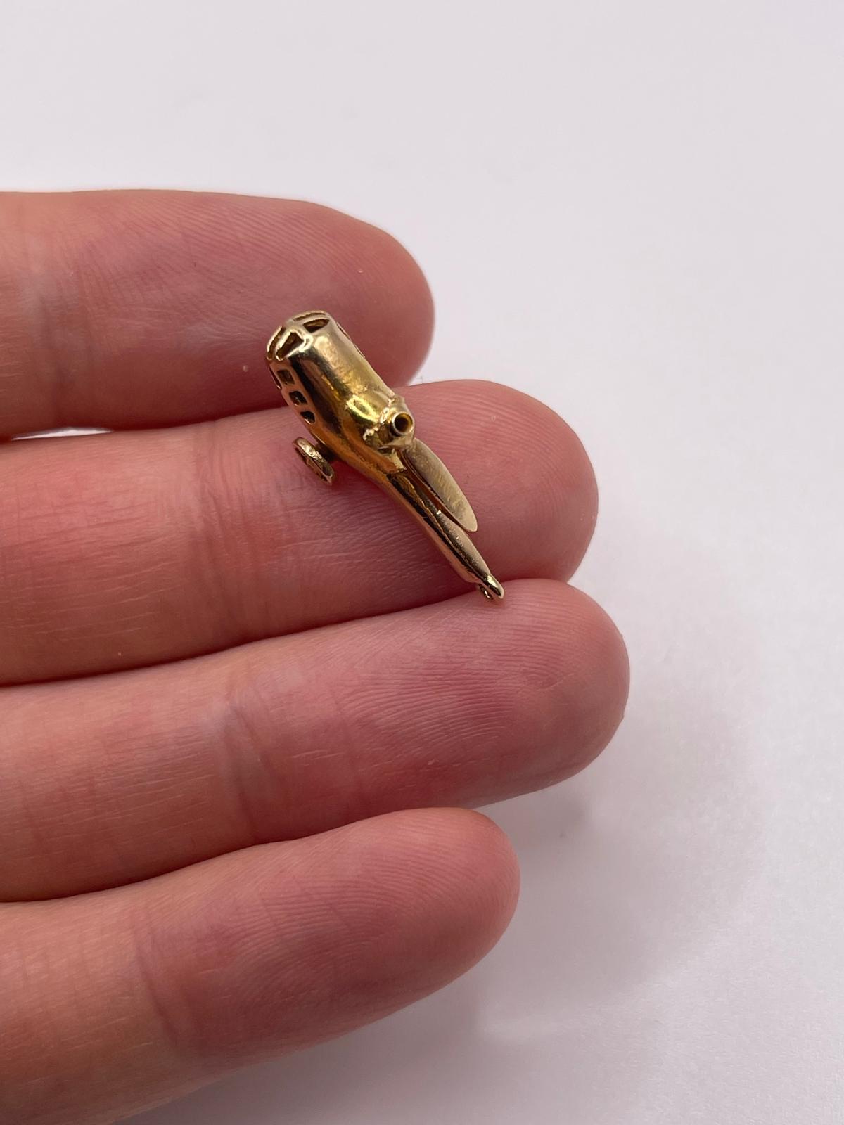 9ct gold helicopter charm