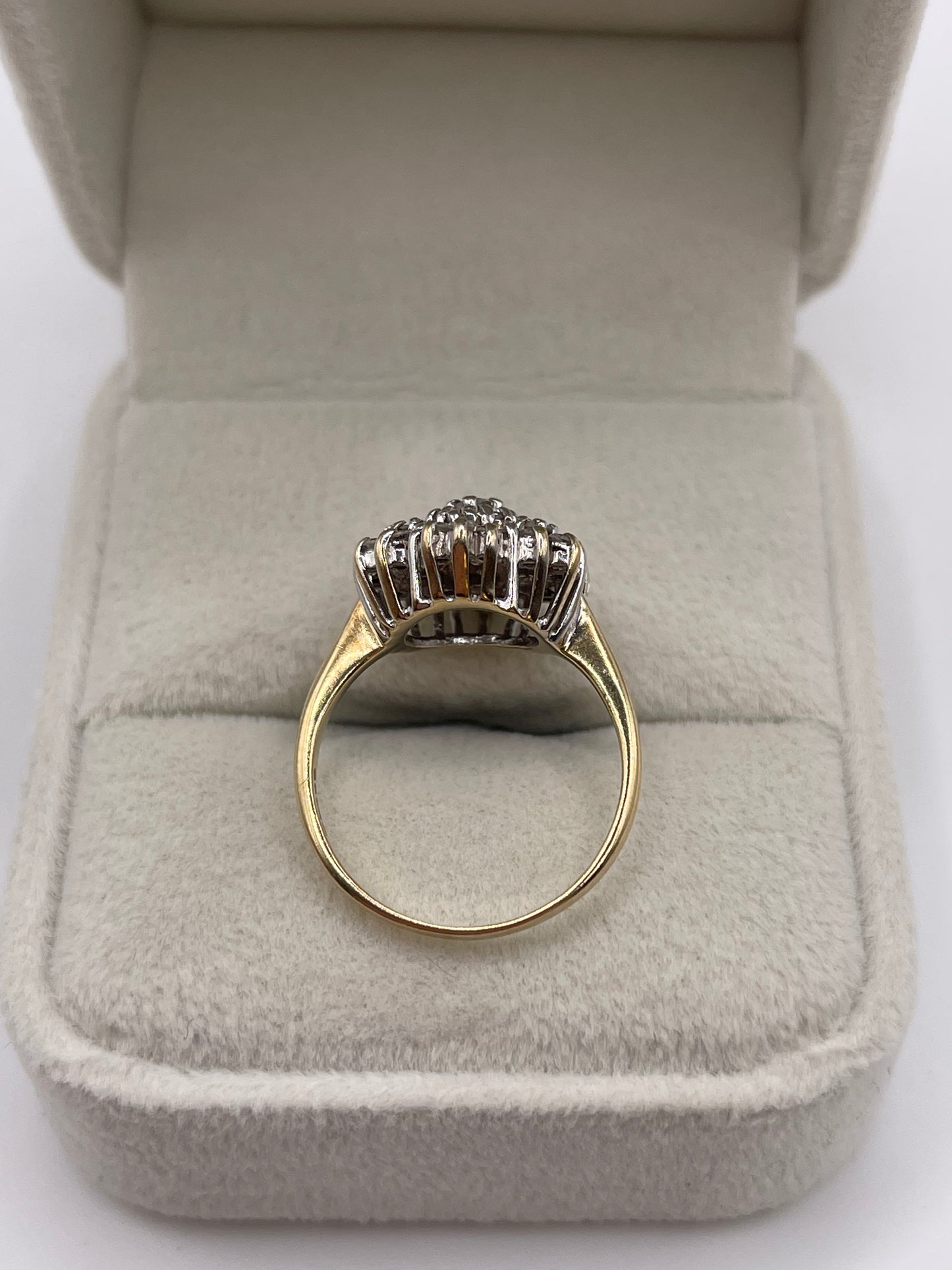 9ct gold diamond cluster ring