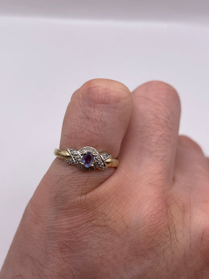 9ct gold tanzanite and diamond ring