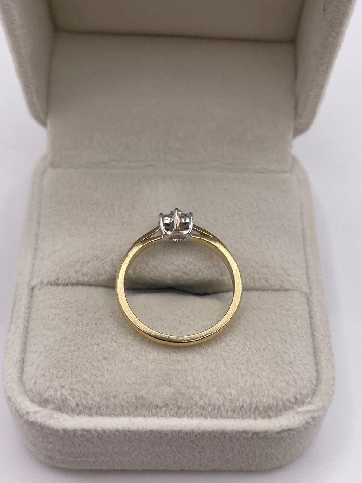 9ct gold diamond cluster ring