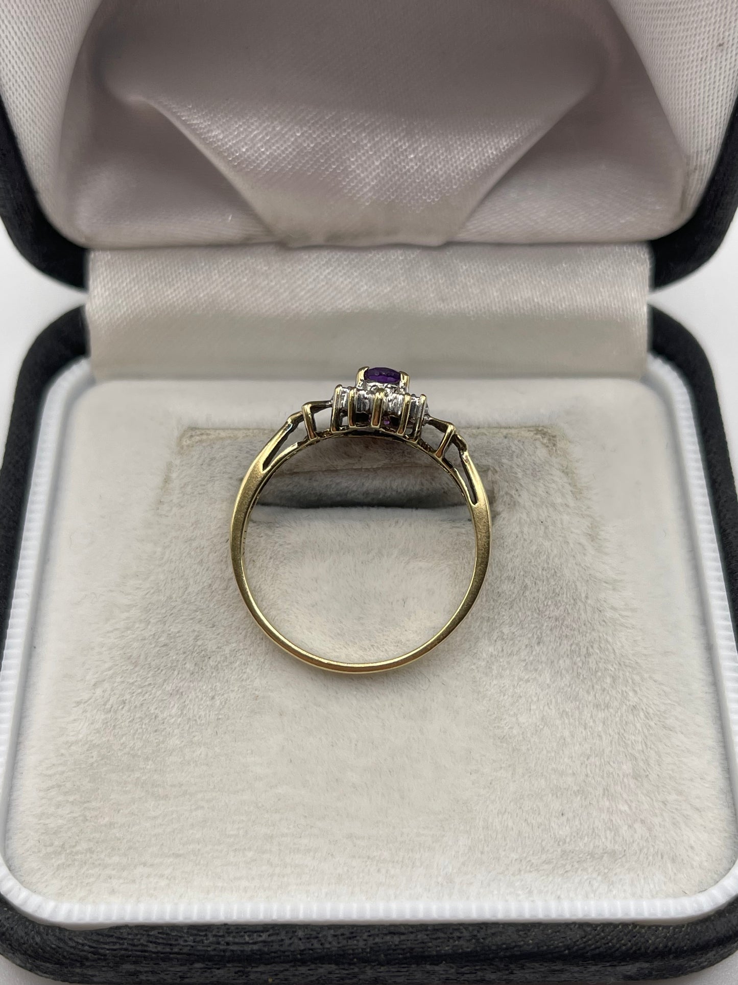 9ct gold amethyst and diamond ring