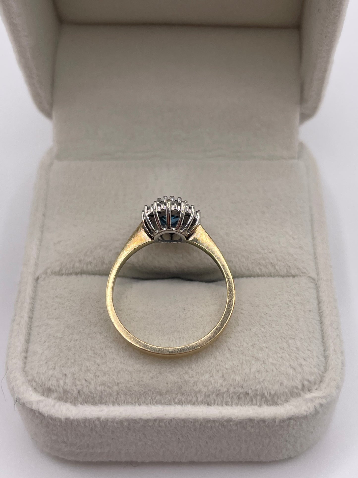 9ct gold topaz and diamond ring