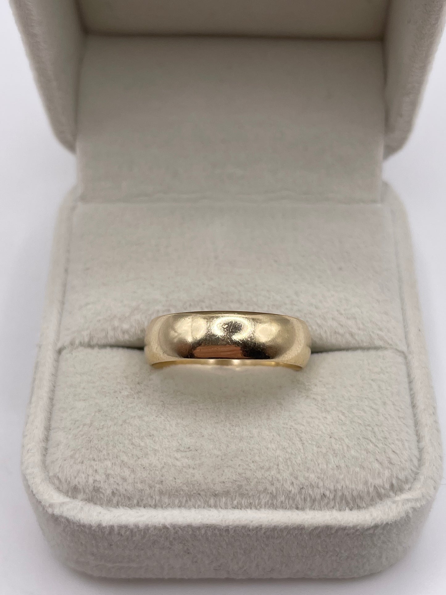 9ct gold band