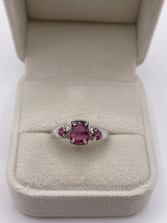 9ct white gold tourmaline ring