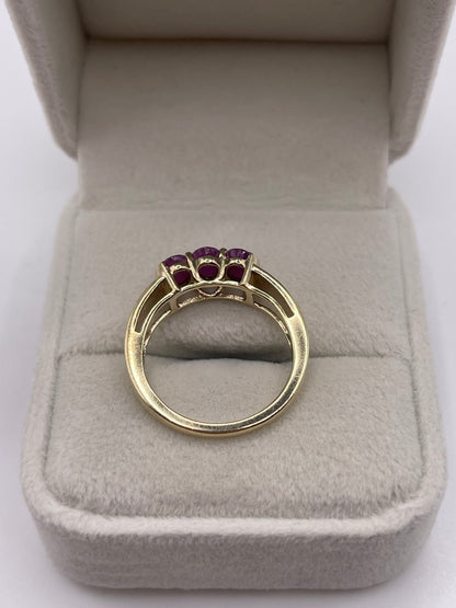 9ct gold ruby ring