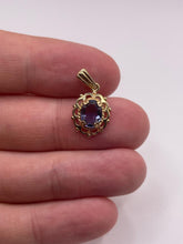 Load image into Gallery viewer, 9ct gold iolite pendant
