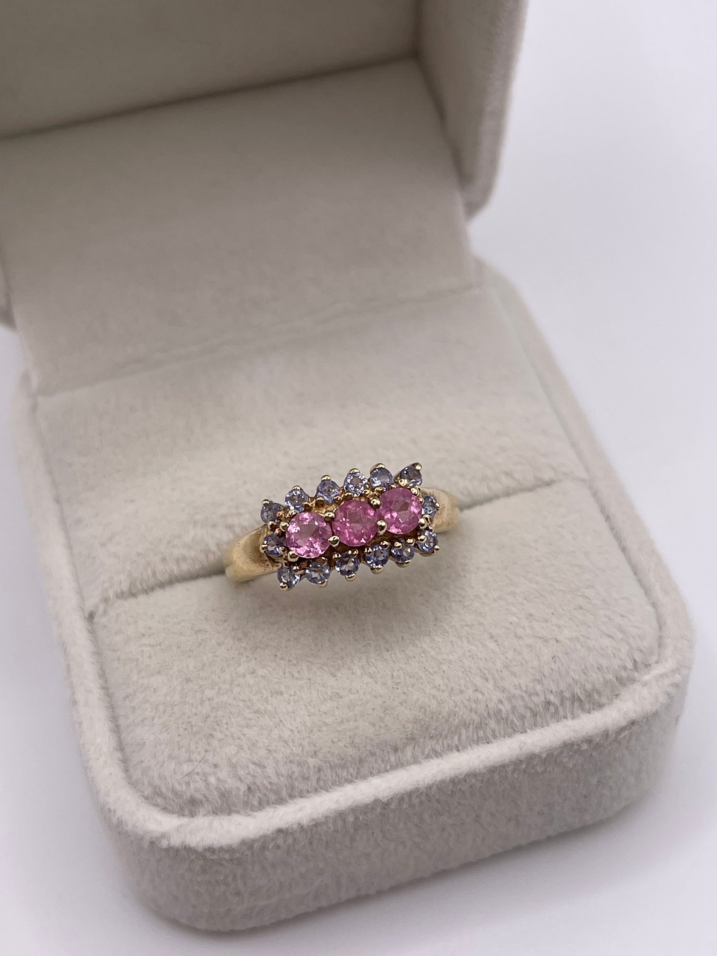 9ct gold pink sapphire and tanzanite cluster ring