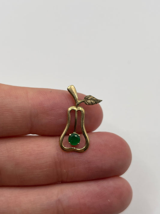 9ct gold emerald apple pendant