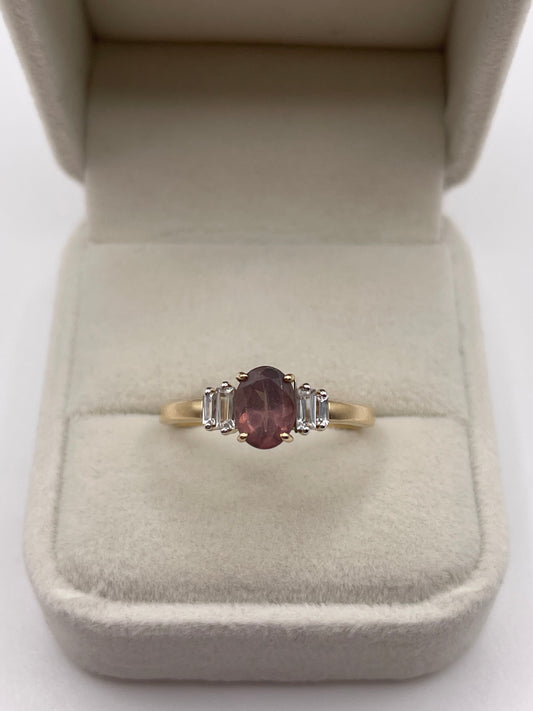 9ct gold quartz and zircon ring