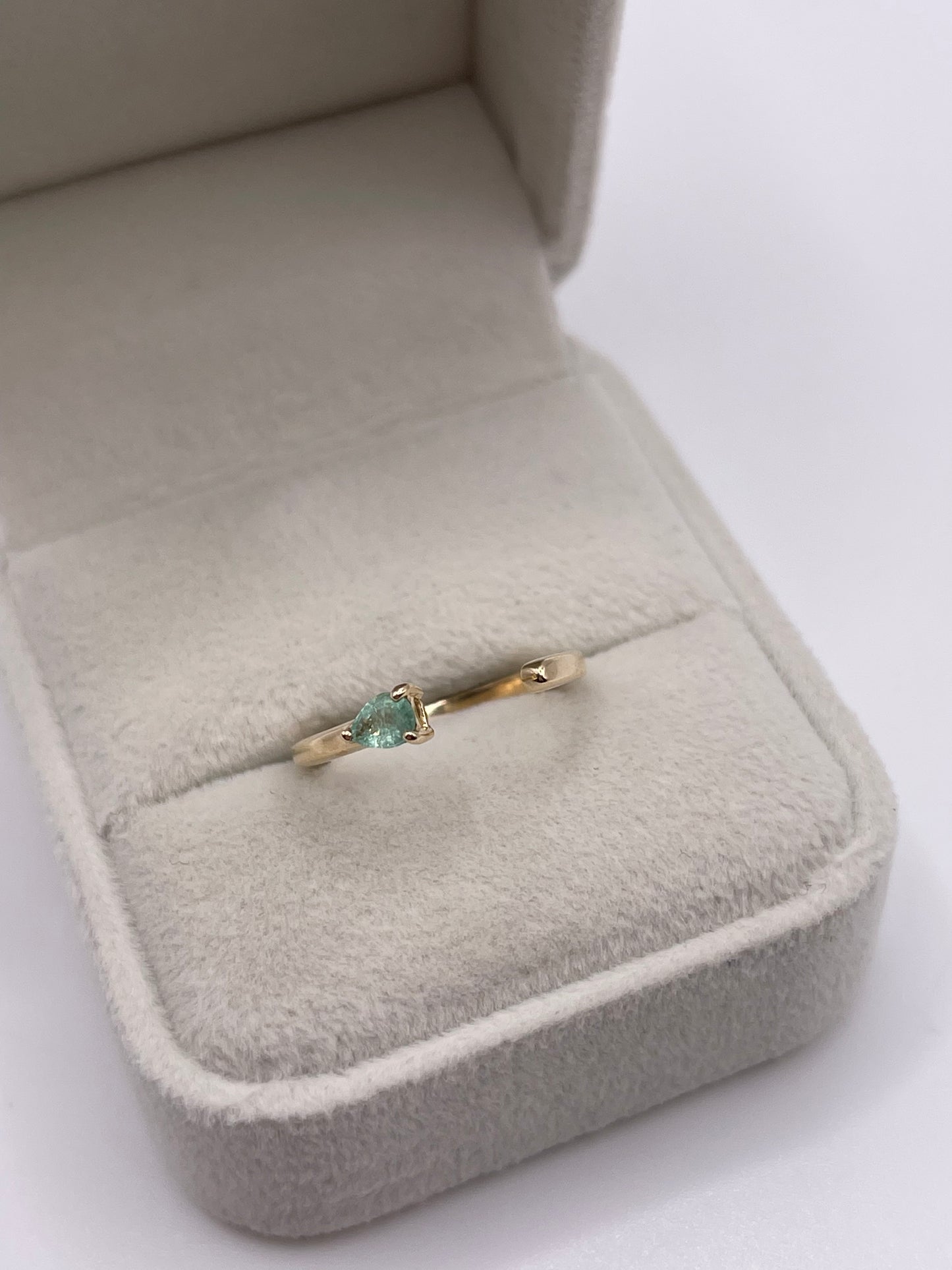 9ct gold tourmaline ring