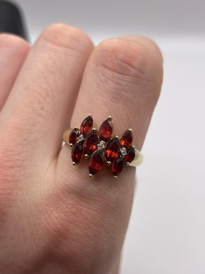 9ct gold garnet and diamond ring