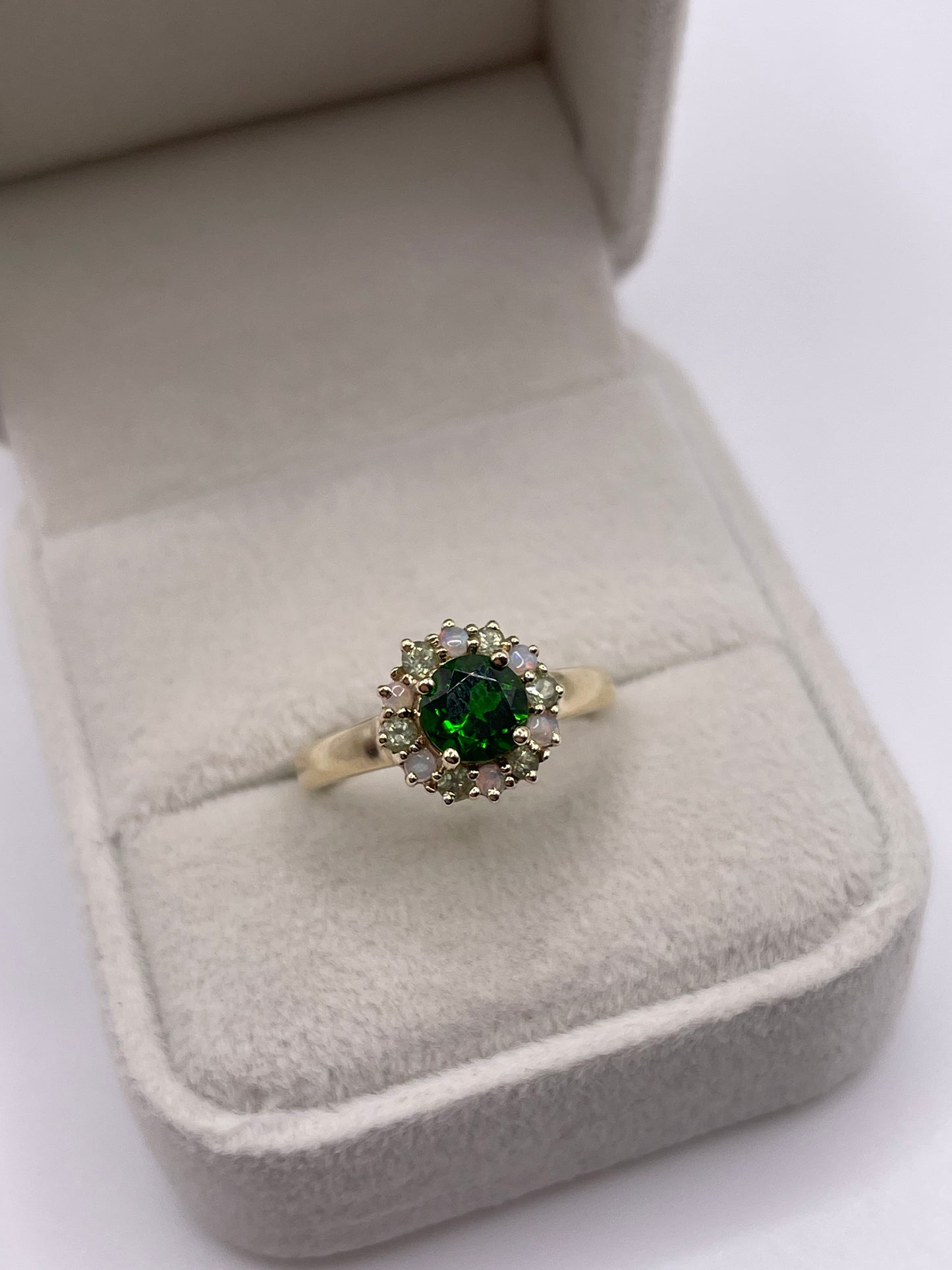 9ct gold diopside, peridot and opal ring