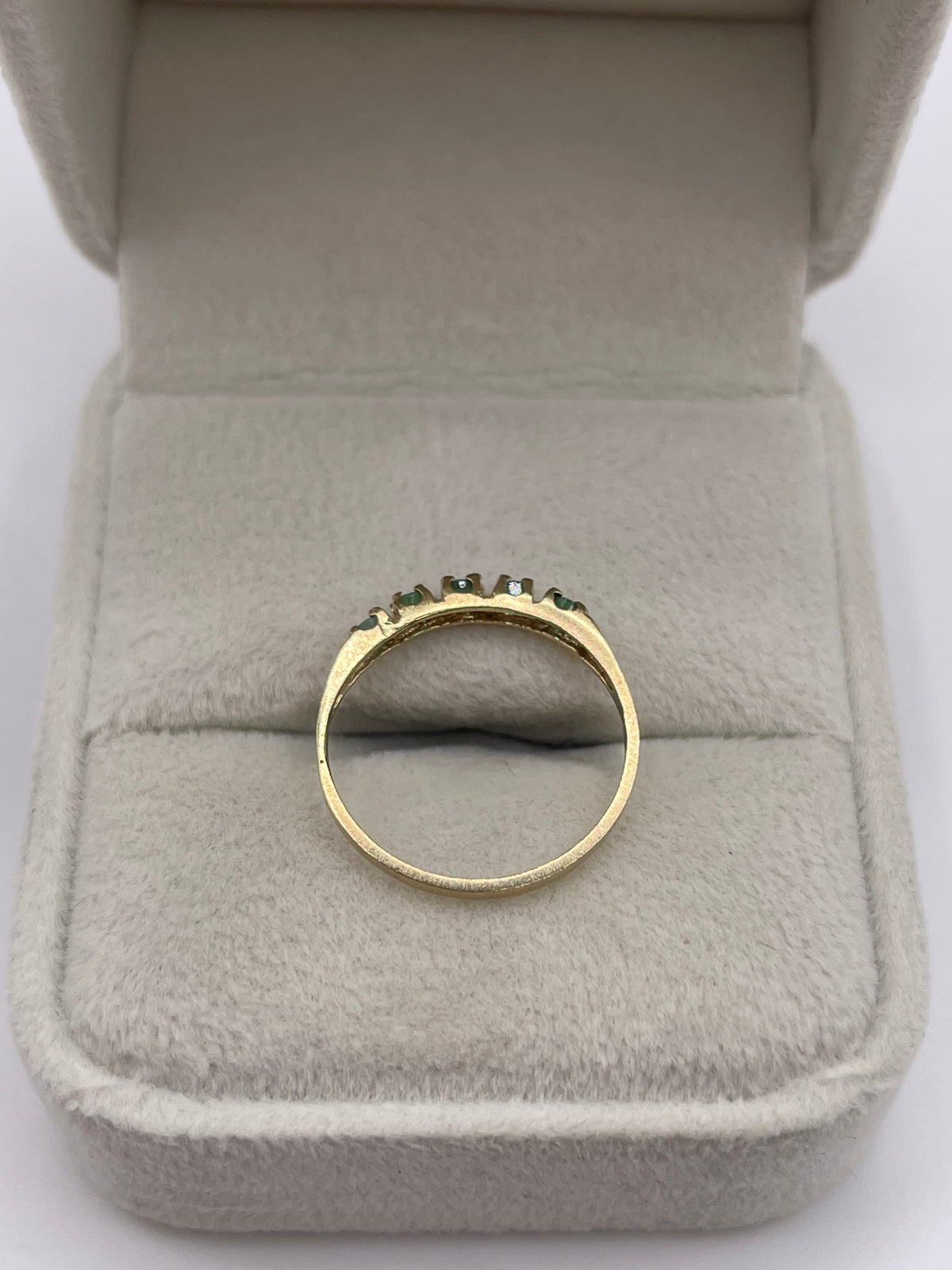 9ct gold emerald ring