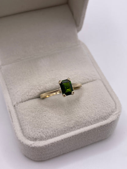 9ct gold diopside ring