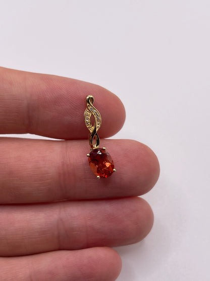 9ct gold quartz and diamond pendant