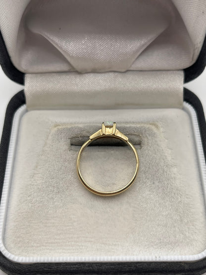 9ct gold opal and diamond ring